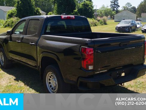 Used 2024 Chevrolet Colorado W/T RWD image 24