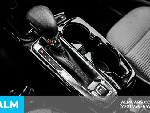 Used 2025 Chevrolet Trax LT w/ LT Convenience Package image 44