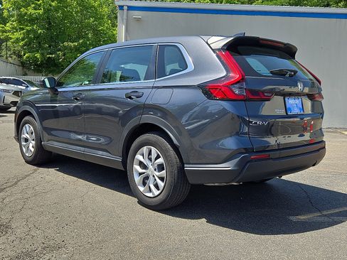 Used 2023 Honda CR-V LX image 7