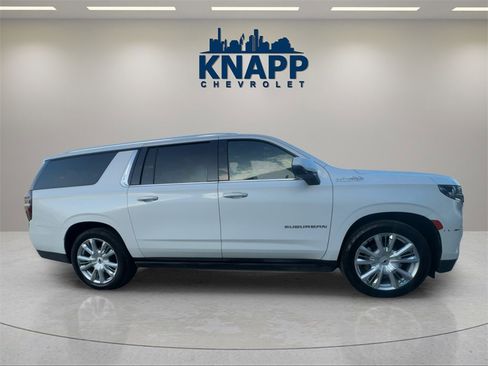 Used 2021 Chevrolet Suburban High Country image 6