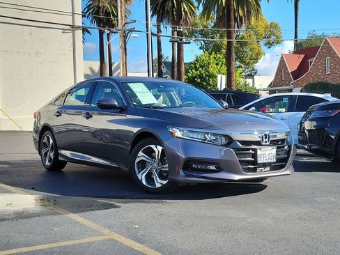 Used 2018 Honda Accord EX image 32