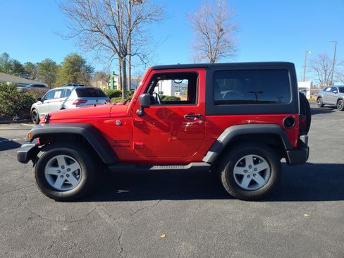 Used 2018 Jeep Wrangler Sport image 8