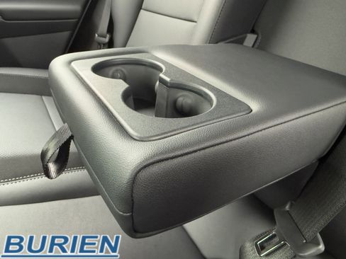 New 2026 Chevrolet Equinox EV LT image 31