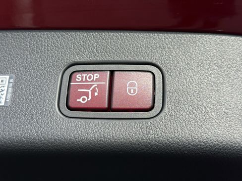 New 2026 Mercedes-Benz GLC 350e 4MATIC image 14