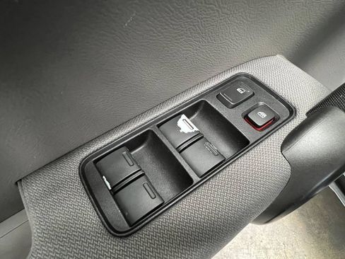 Used 2011 Honda CR-V SE image 22