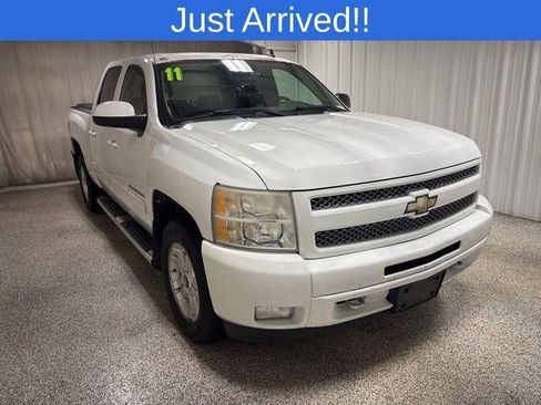 Used 2011 Chevrolet Silverado 1500 LT w/ All-Star Edition image 3