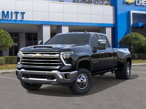 New 2026 Chevrolet Silverado 3500 LTZ w/ LTZ Convenience Package AWD/4WD image 6