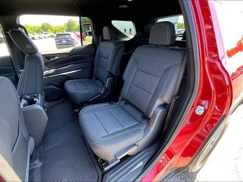 New 2026 Chevrolet Traverse LT w/ Driver Confidence Package FWD image 10
