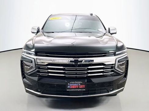 Used 2025 Chevrolet Tahoe Premier image 2