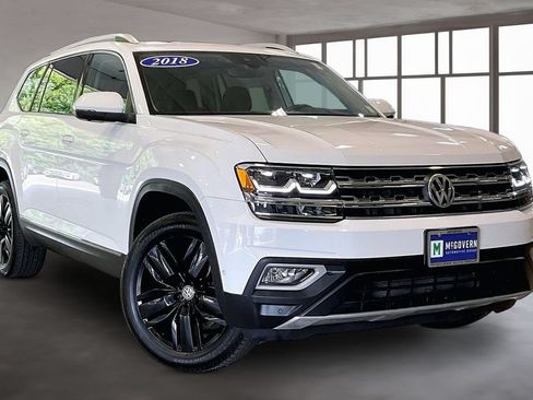 Used 2018 Volkswagen Atlas SEL Premium AWD/4WD image 3