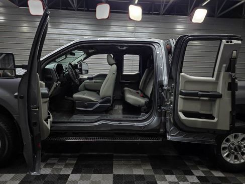 Used 2022 Ford F350 XL w/ STX Appearance Package AWD/4WD image 19