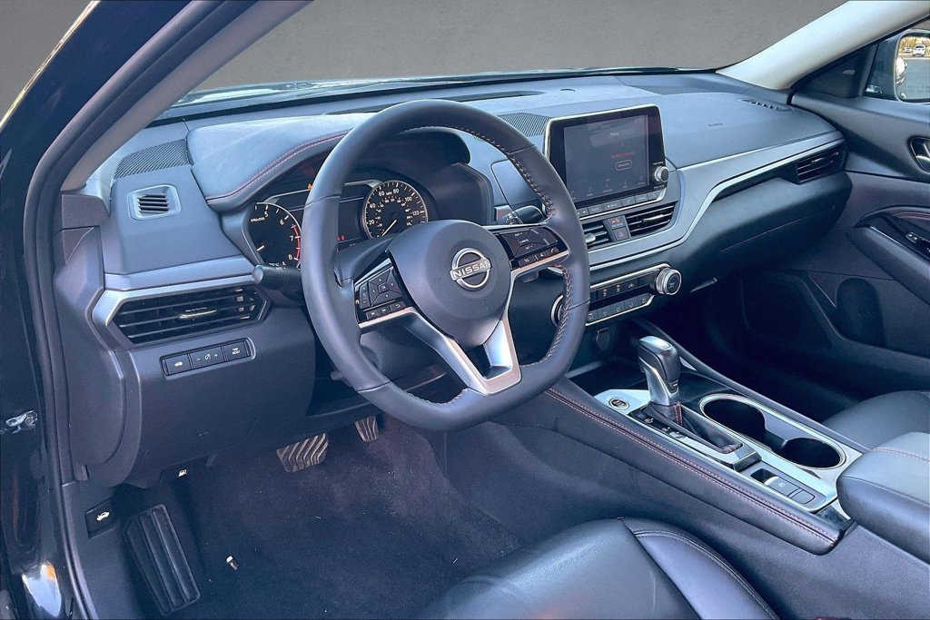 Used 2023 Nissan Altima 2.5 SR AWD/4WD image 18