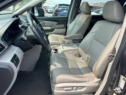 Used 2016 Honda Odyssey Touring image 17