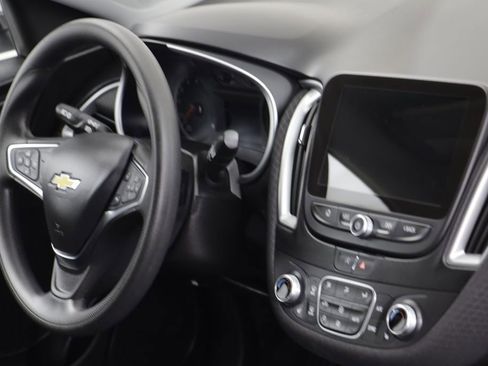 Used 2024 Chevrolet Malibu LT FWD image 20