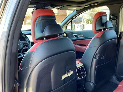 Certified 2024 Kia Sportage SX image 11