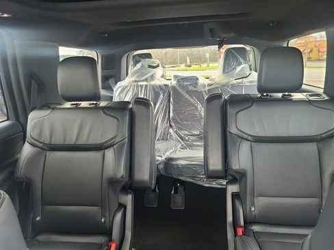 New 2026 Ford Expedition Platinum w/ Stealth Appearance Package image 7