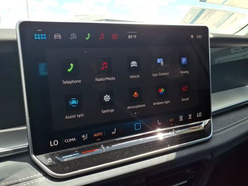 New 2026 Volkswagen Tiguan SE FWD image 16