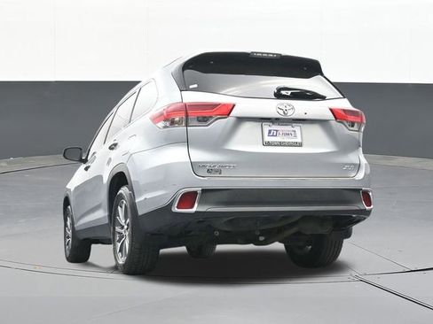 Used 2019 Toyota Highlander XLE FWD image 50