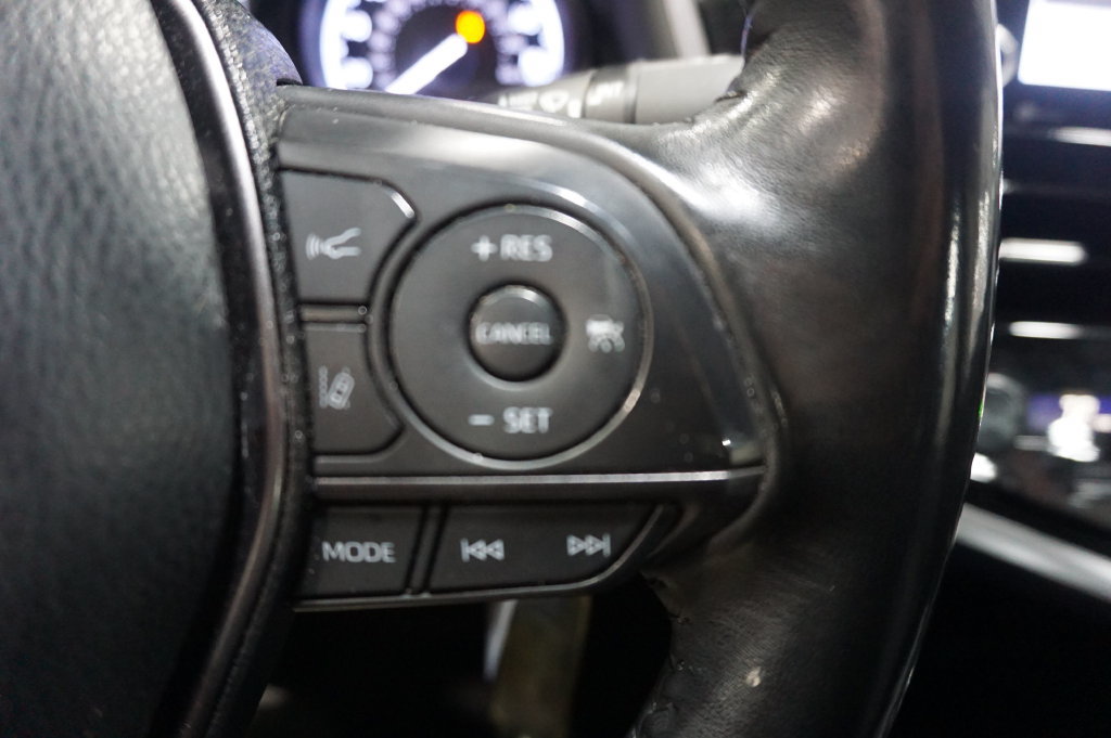 Used 2024 Toyota Camry SE FWD image 9
