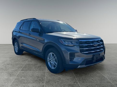 New 2026 Ford Explorer Active image 7