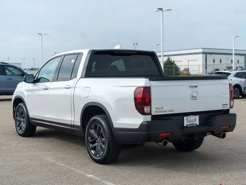 Used 2023 Honda Ridgeline Sport image 5