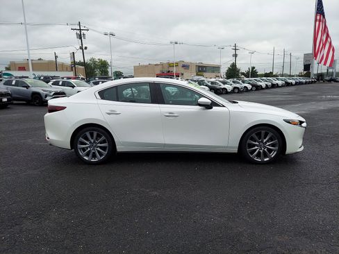 Used 2020 MAZDA MAZDA3 Select Package image 7
