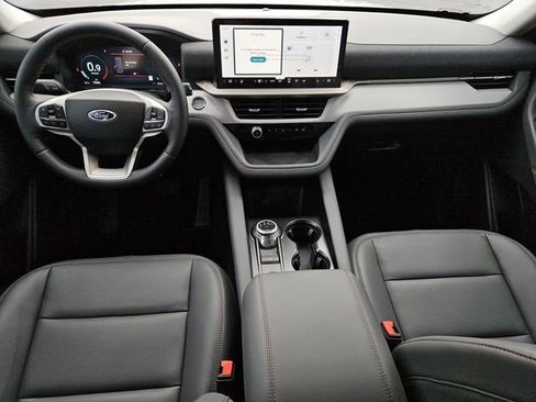 New 2026 Ford Explorer Active w/ Active Comfort Package image 5