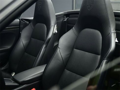 Used 2019 Porsche 911 Turbo S image 23