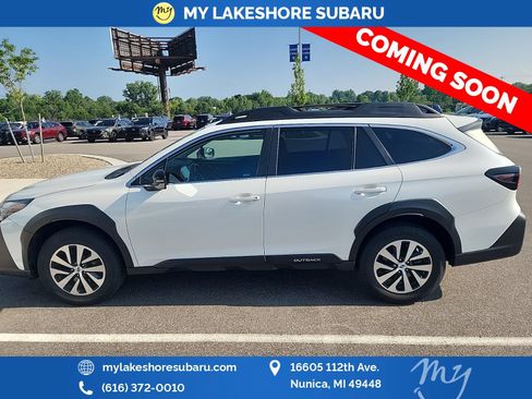 Used 2024 Subaru Outback Premium AWD/4WD image 4