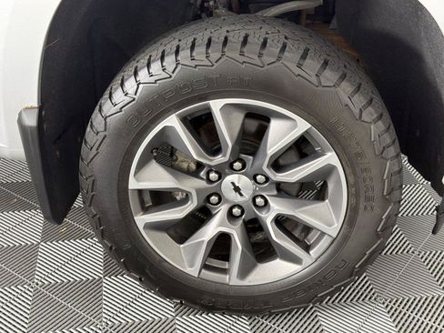 Used 2020 Chevrolet Silverado 1500 RST AWD/4WD image 12
