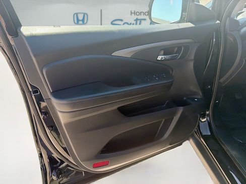 Certified 2024 Honda Ridgeline Sport image 19