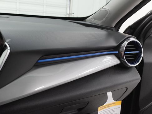 New 2026 Chevrolet Trax LT w/ Driver Confidence Package image 30