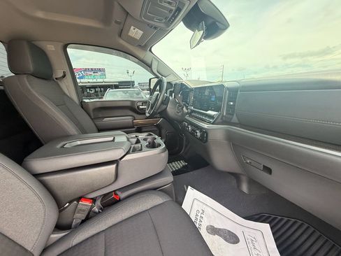 Used 2025 Chevrolet Silverado 3500 LT AWD/4WD image 20