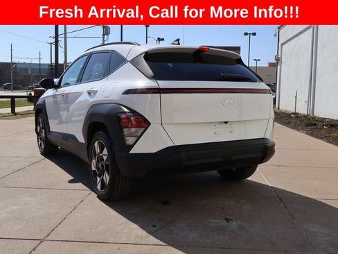 Used 2025 Hyundai Kona SEL image 6