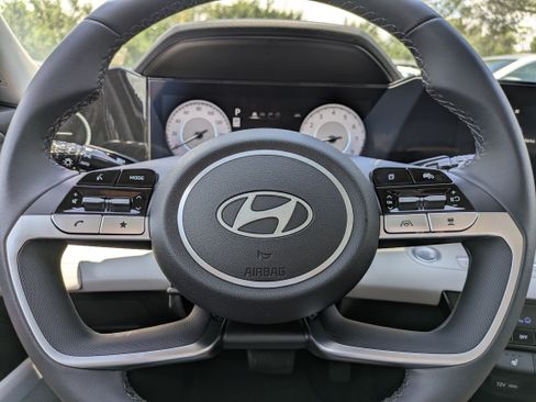 New 2026 Hyundai Elantra Limited FWD image 22