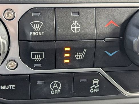 Used 2020 Jeep Wrangler Rubicon image 25