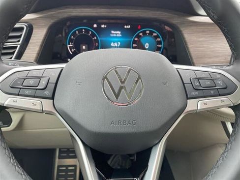 New 2026 Volkswagen Atlas SEL Premium R-Line AWD/4WD image 19