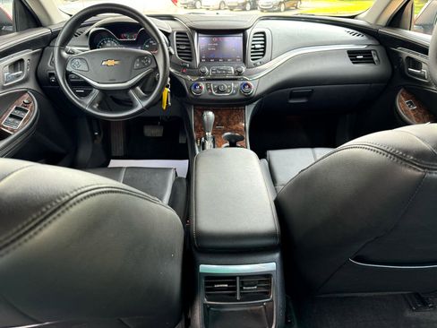Used 2014 Chevrolet Impala LT w/ Convenience Package image 10