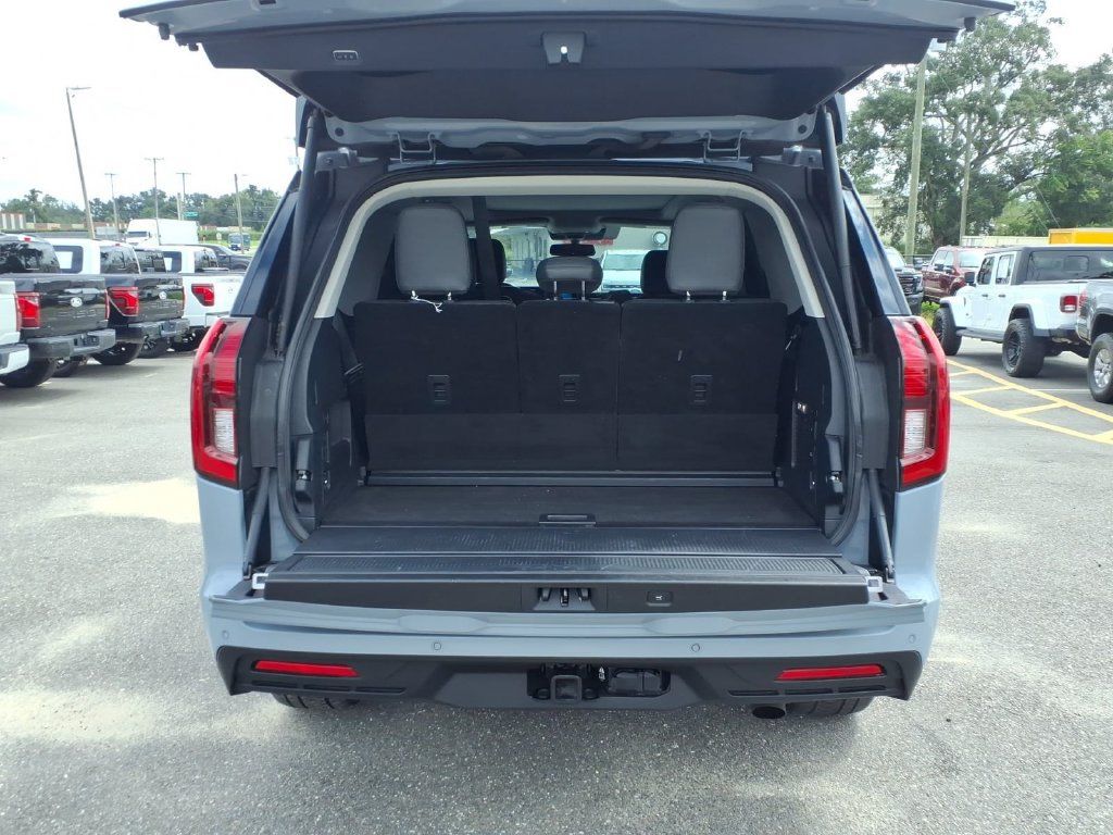 Used 2025 Ford Expedition Active RWD image 21
