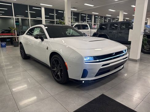 New 2026 Dodge Charger Daytona Scat Pack image 8