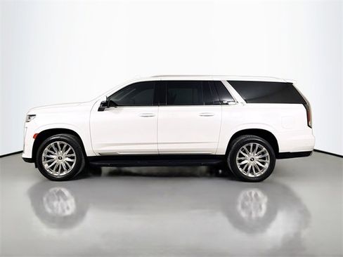 Used 2021 Cadillac Escalade ESV Premium Luxury image 8