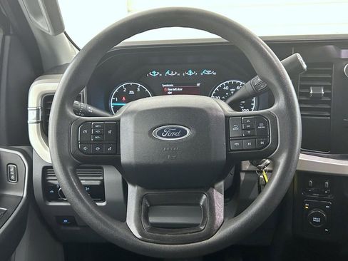 Used 2024 Ford F250 XLT image 11