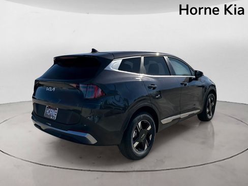 New 2026 Kia Sportage LX FWD image 4