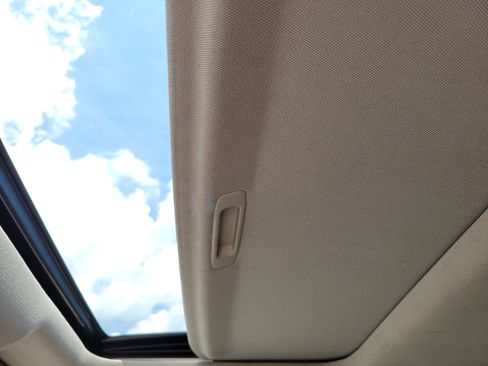 Used 2018 Cadillac Escalade Luxury AWD/4WD image 30