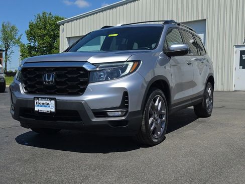 Used 2023 Honda Passport EX-L image 3