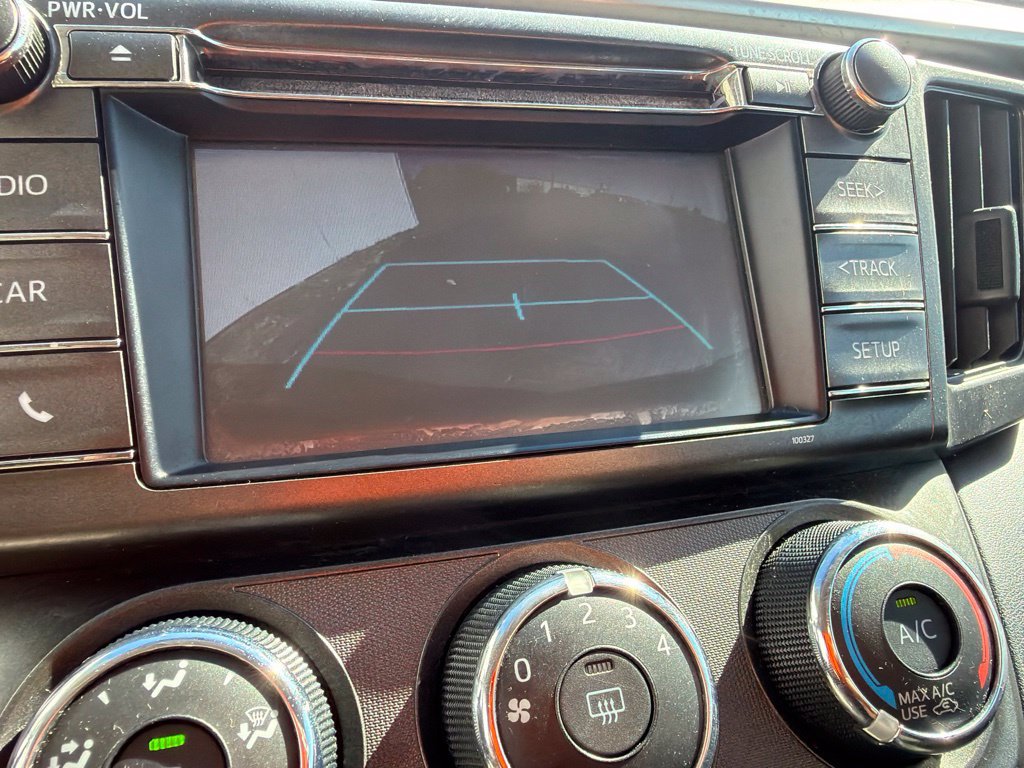 Used 2015 Toyota RAV4 LE AWD/4WD image 15
