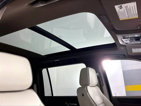 Used 2026 GMC Yukon XL Denali w/ Sun & Power Step Package image 28