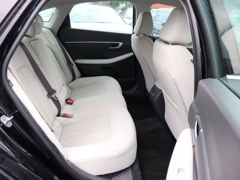 Used 2025 Hyundai Sonata SEL FWD image 13