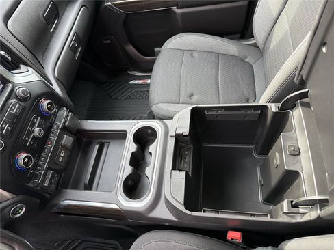 Used 2021 Chevrolet Silverado 1500 LT Trail Boss w/ Convenience Package II AWD/4WD image 18