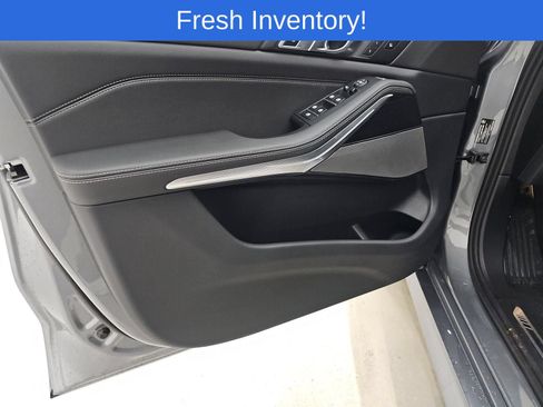 Used 2026 BMW X5 xDrive40i AWD/4WD image 9